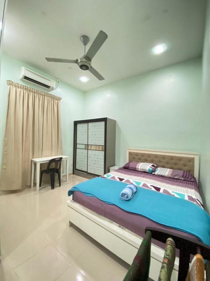 Family Homestay Kuala Terengganu Esterno foto
