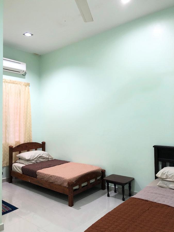 Family Homestay Kuala Terengganu Esterno foto